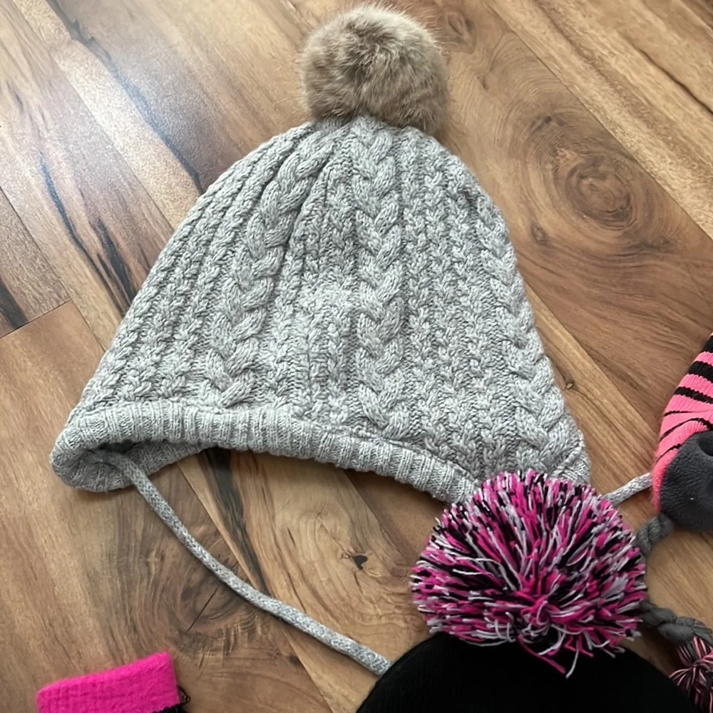 You get three! Disney Under‎ Armour Youth Girls Tobaggan Beanie Winter Bundle
